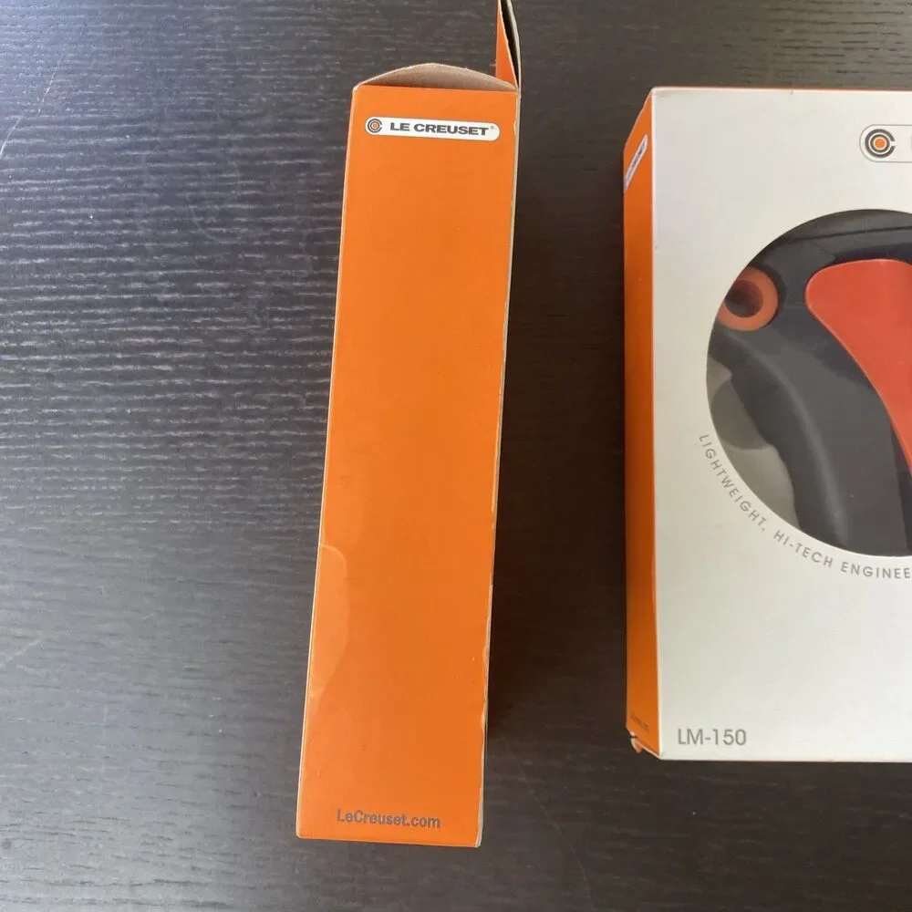 Le Creuset Lot Lever Corkscrew- LM150 Shiny Volcanic Orange Pack & Wine pump Set